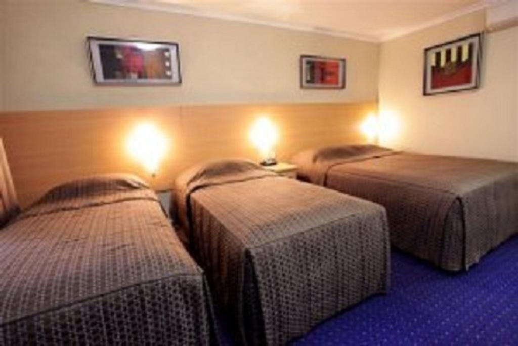 Cattlemans Country Motor Inn & Serviced Apartments Dubbo Exterior photo