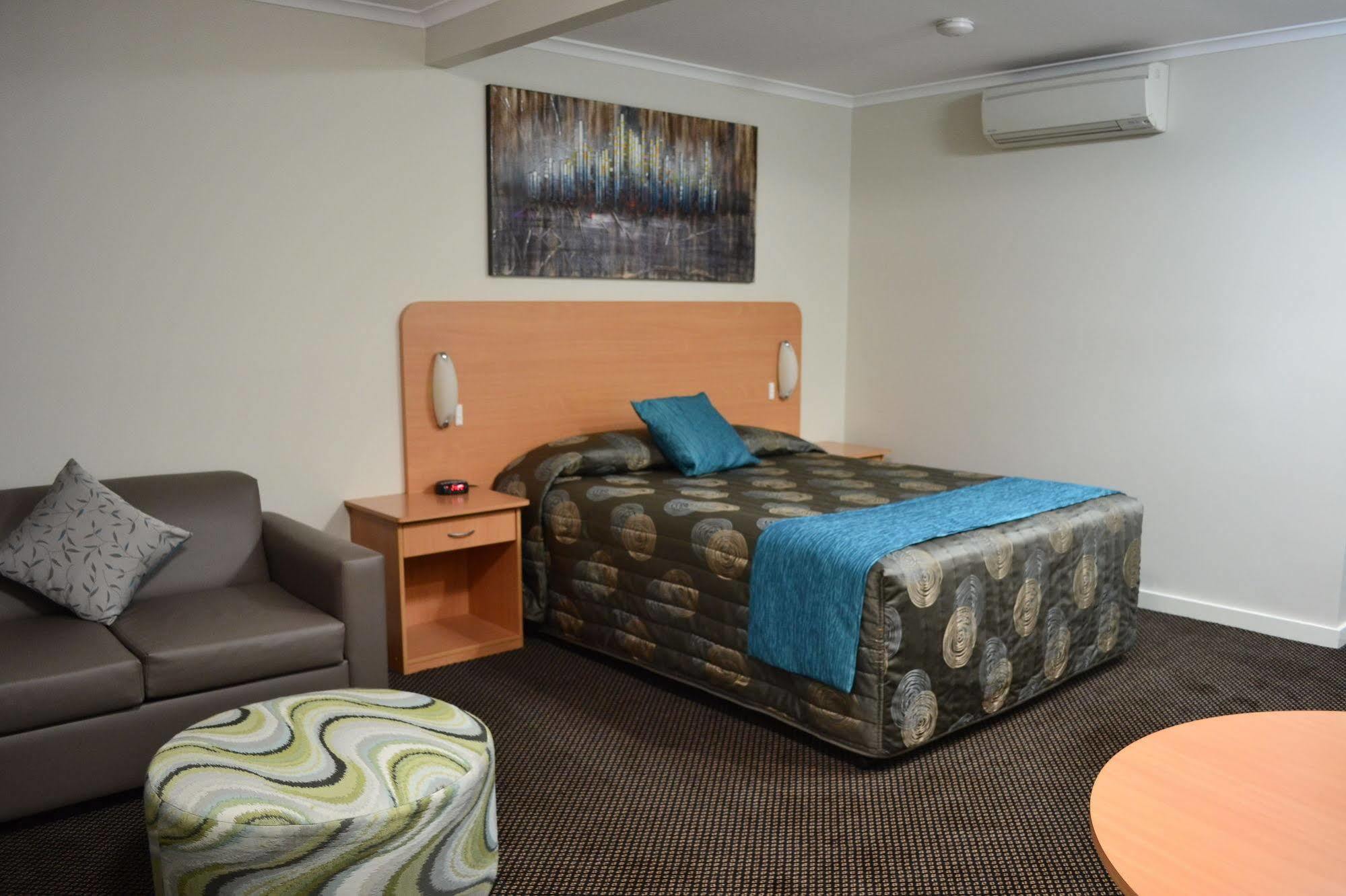 Cattlemans Country Motor Inn & Serviced Apartments Dubbo Exterior photo